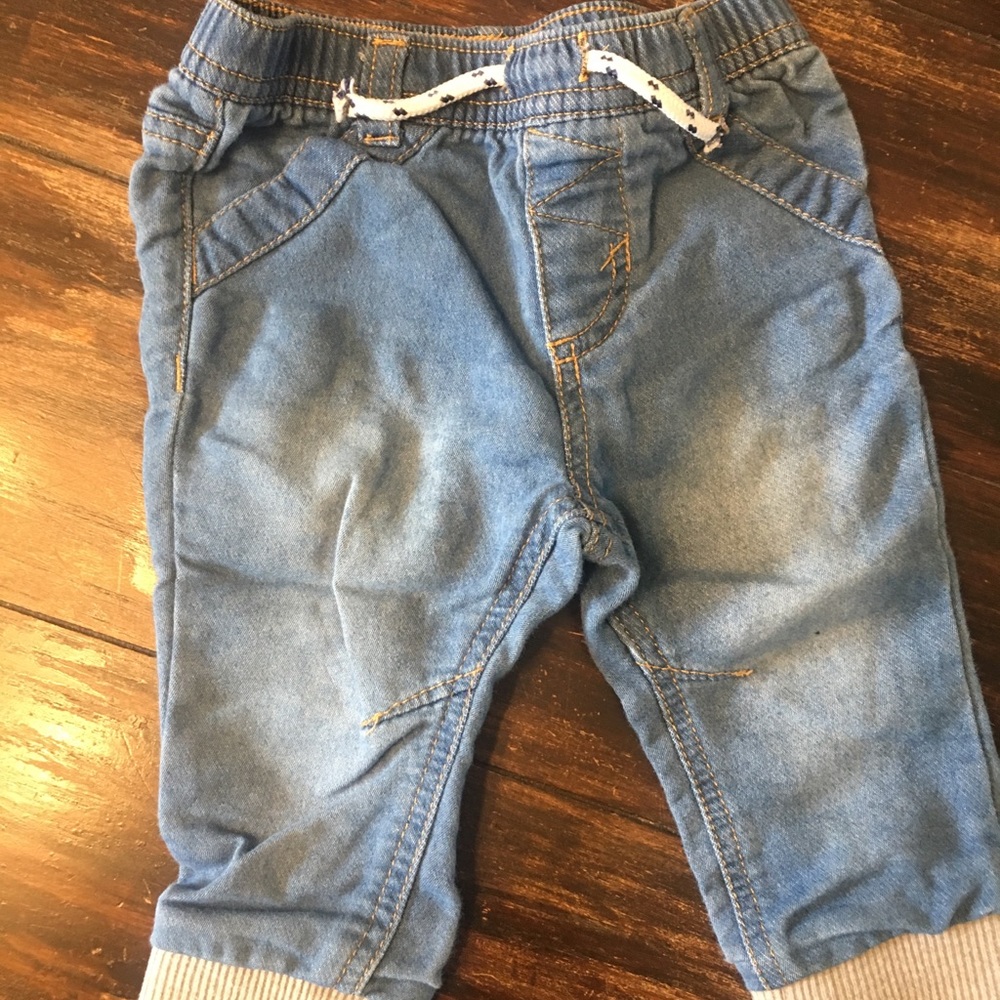 Light wash baby jeans
